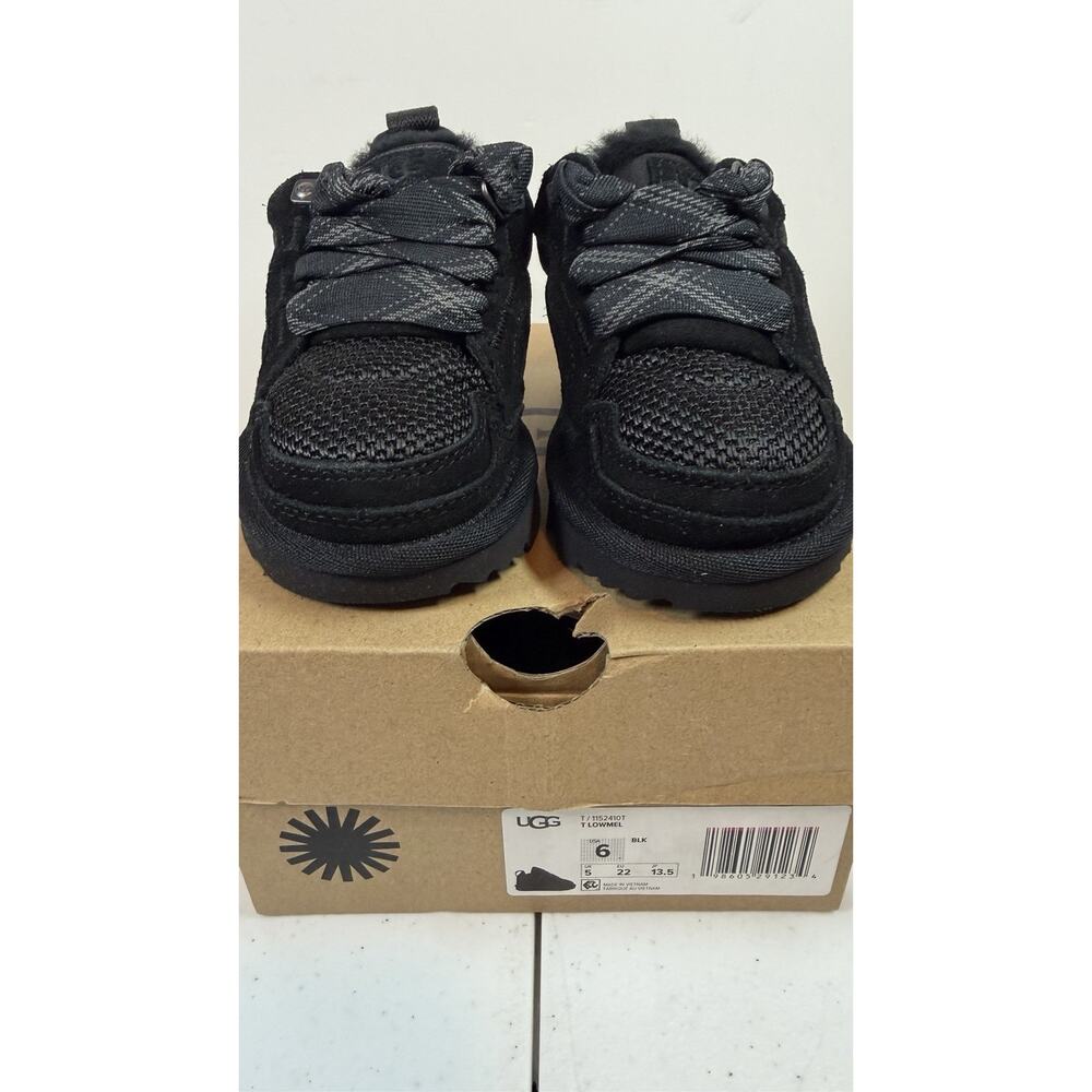 UGG Toddlers Lowmel Sneakers Black Suede Size 6US NEW In Box
